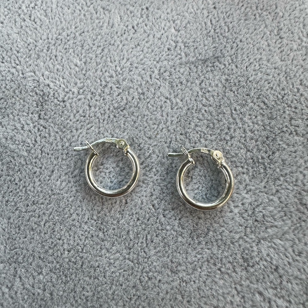 New 925 Italy Sterling Silver Elegant Silver Hoop Earrings